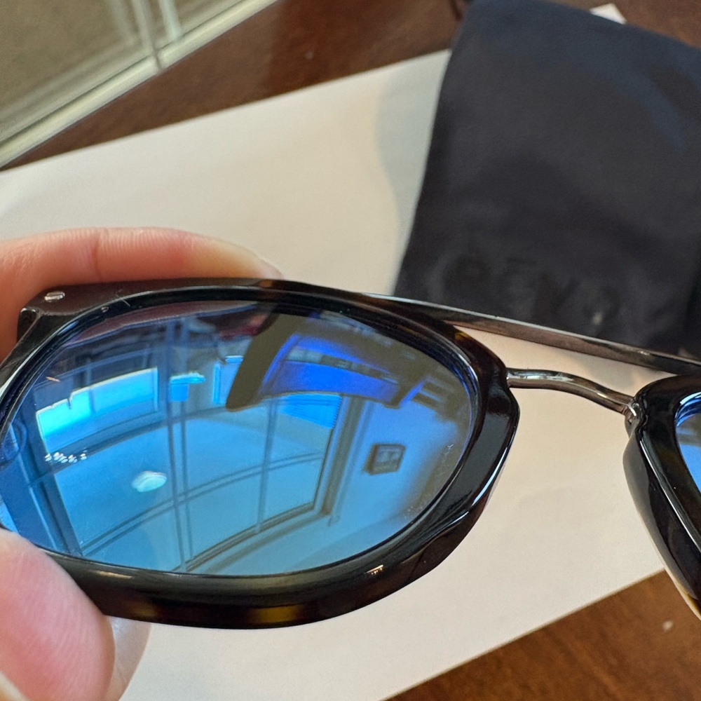 Revo Aviator Atlas Sunglasses - Picture 6 of 7